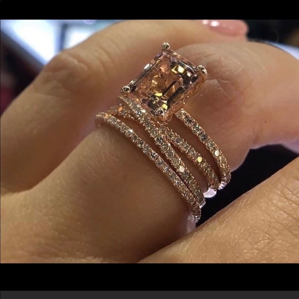 Stunning Rose Gold Morganite Ring Sizes 6,7,8,9